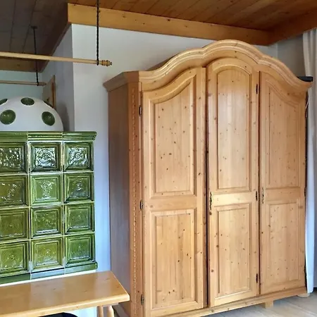 With 1 Bedroom بيت للعطل كريمل